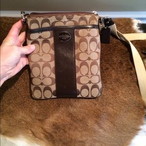 Crossbody bag